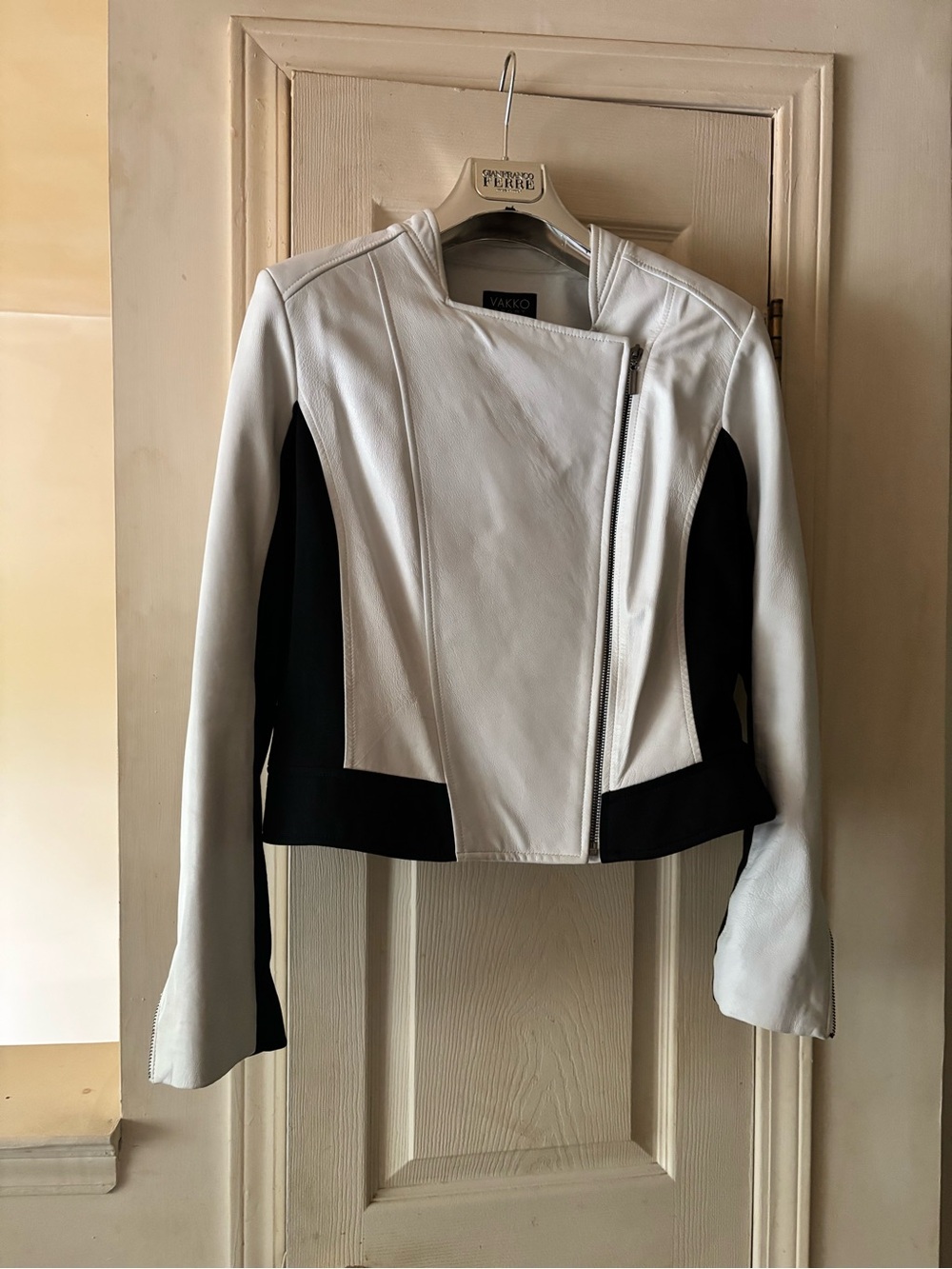 Vakko White and Black Paneled Leather Zip Jacket